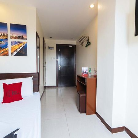 Reddoorz Near Victoria Mall Davao Exterior foto
