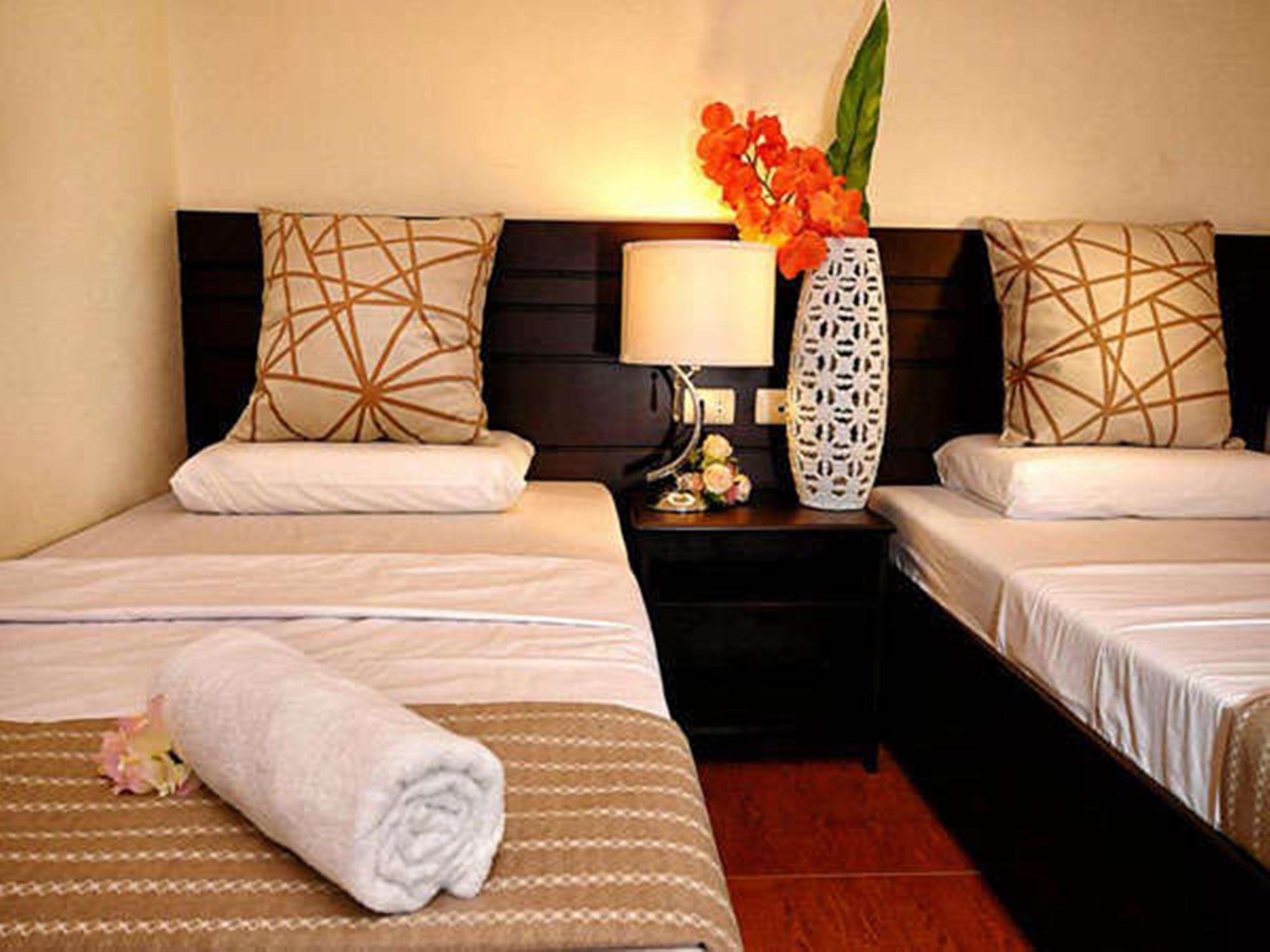 Reddoorz Near Victoria Mall Davao Exterior foto