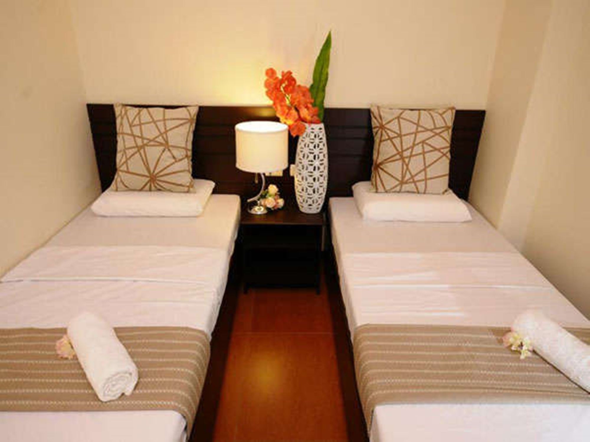 Reddoorz Near Victoria Mall Davao Exterior foto