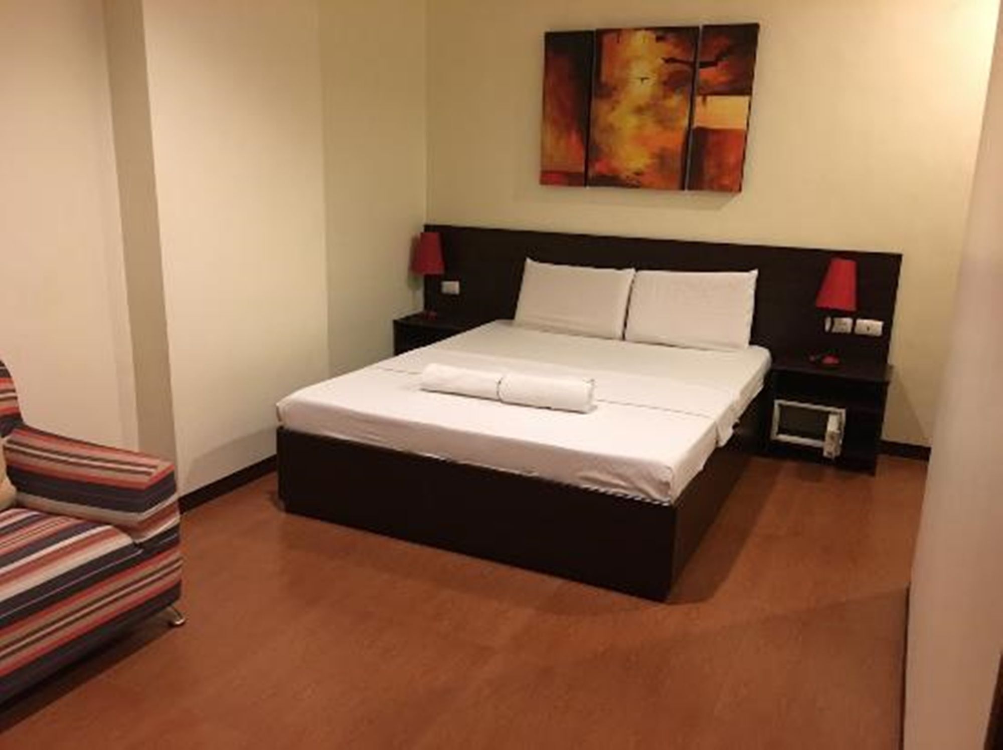 Reddoorz Near Victoria Mall Davao Exterior foto