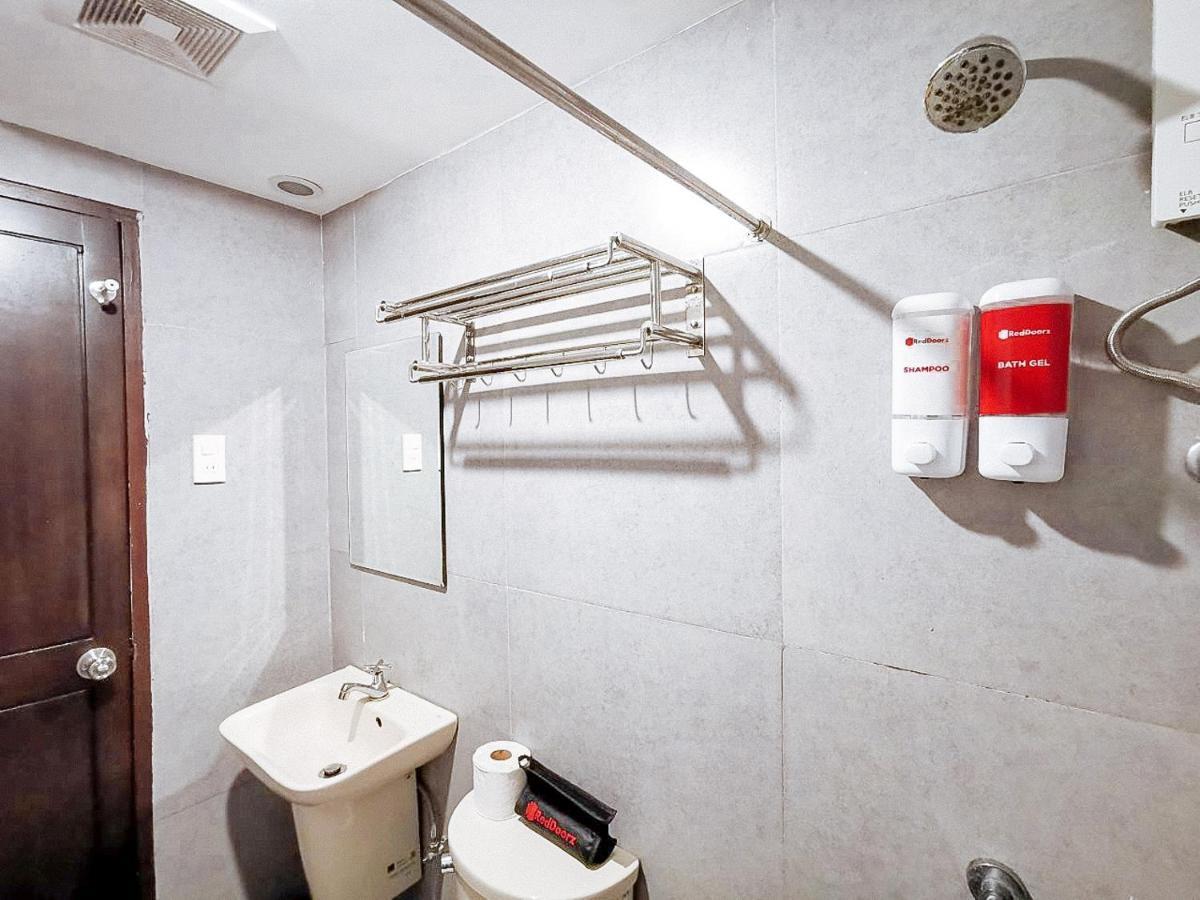 Reddoorz Near Victoria Mall Davao Exterior foto