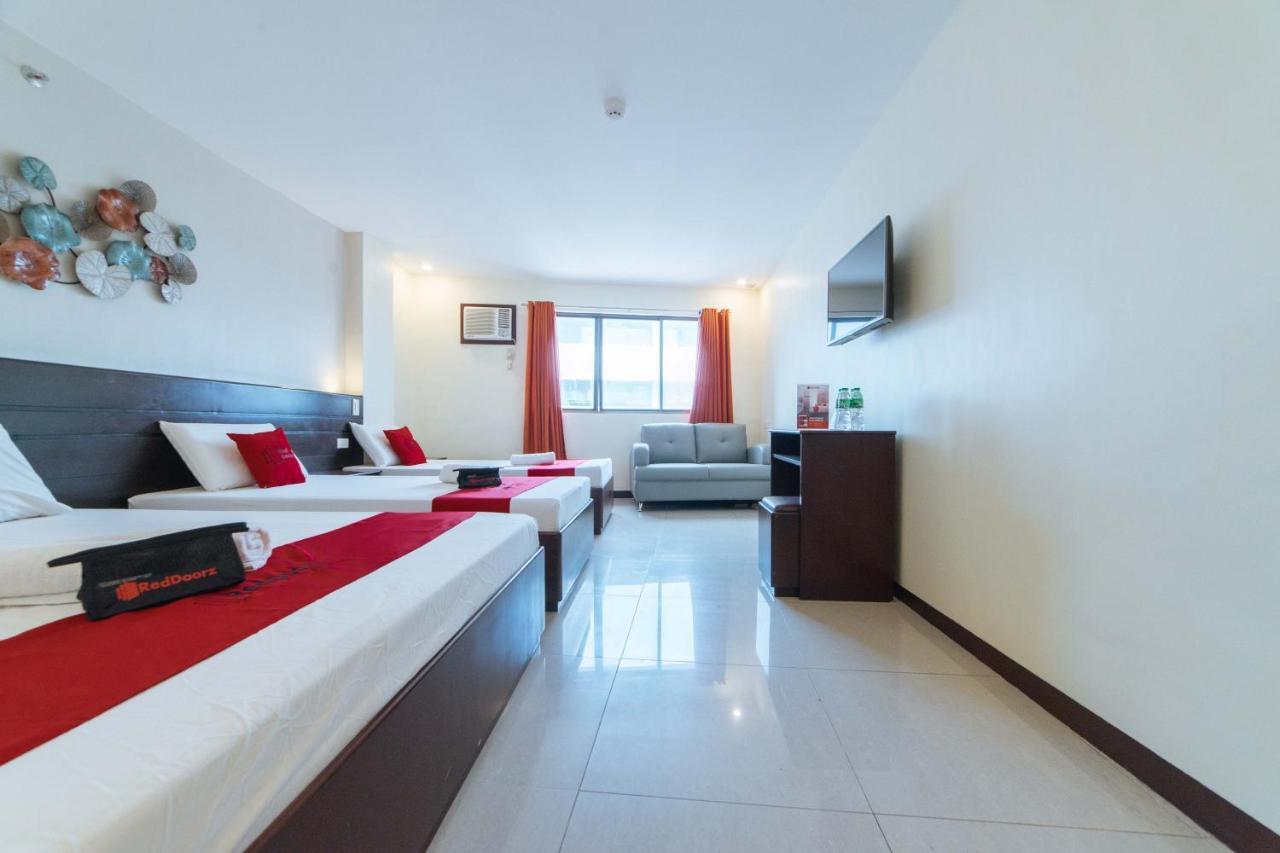 Reddoorz Near Victoria Mall Davao Exterior foto