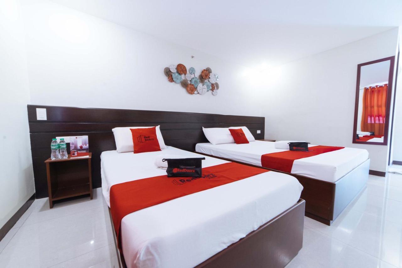 Reddoorz Near Victoria Mall Davao Exterior foto