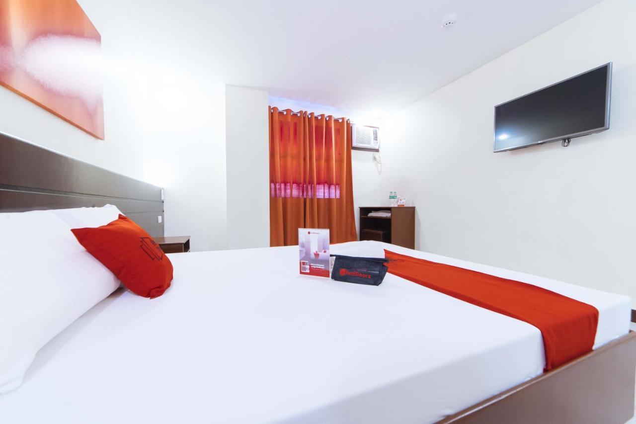 Reddoorz Near Victoria Mall Davao Exterior foto