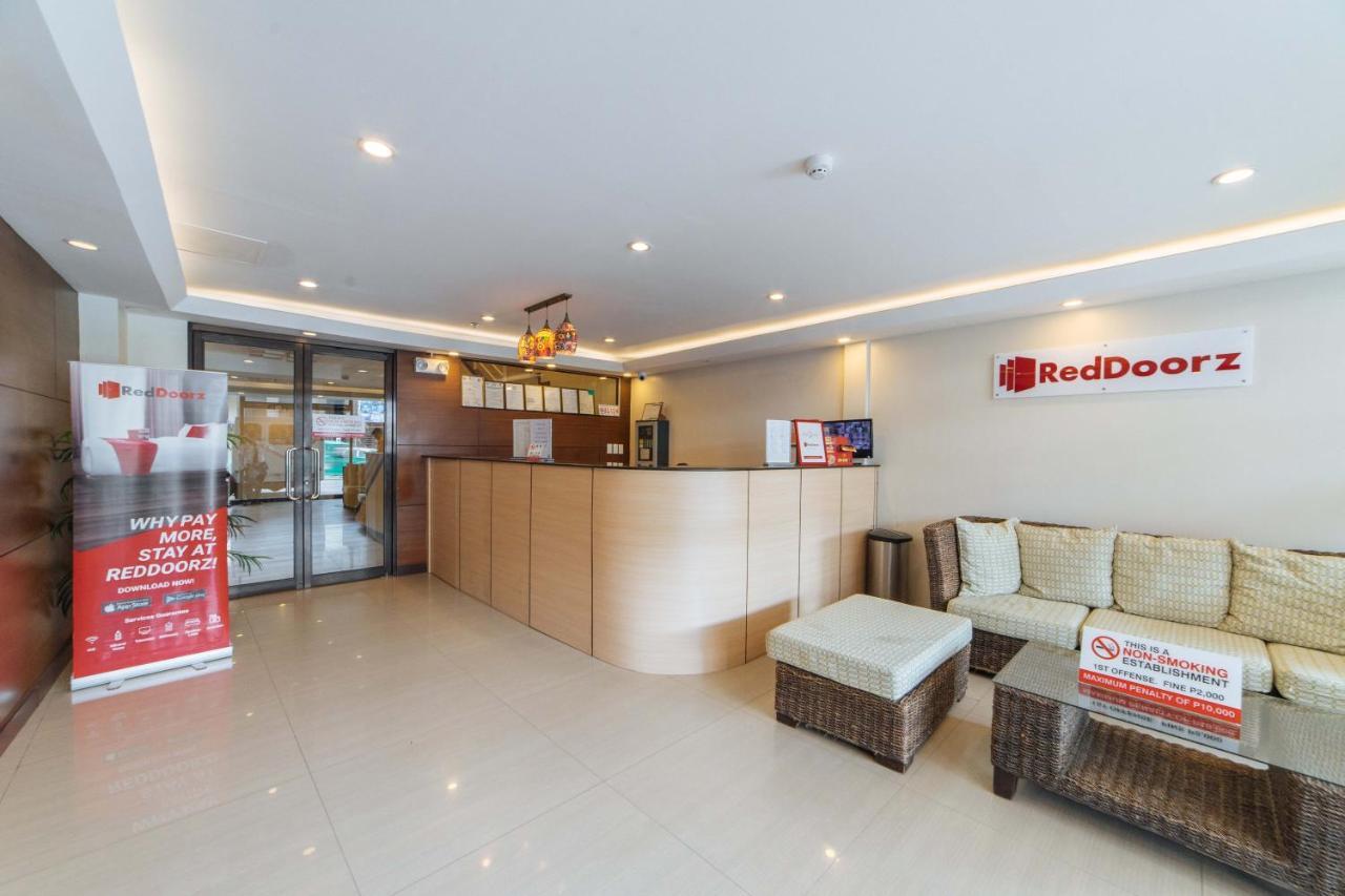 Reddoorz Near Victoria Mall Davao Exterior foto
